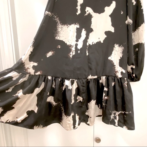 Alexis Black + White (Off-White) Long Sleeve Dress, M - Picture 7 of 16